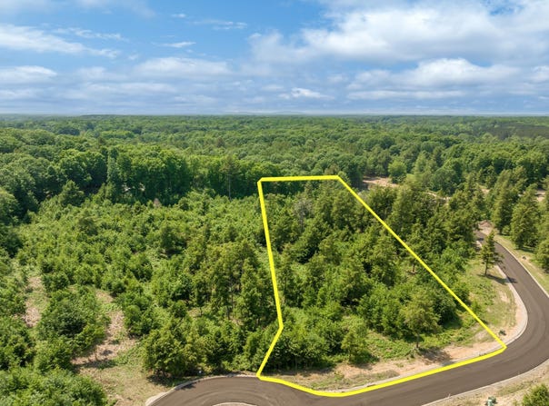 8787 Hemlock Hill Drive, Traverse City, MI 49685