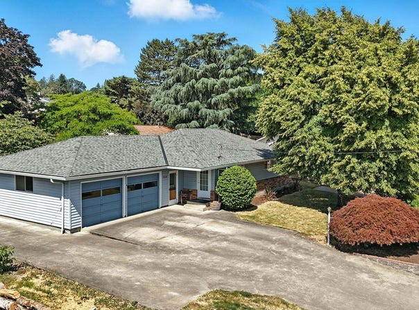 3216 OAKCREST DR, Forest Grove, OR 97116