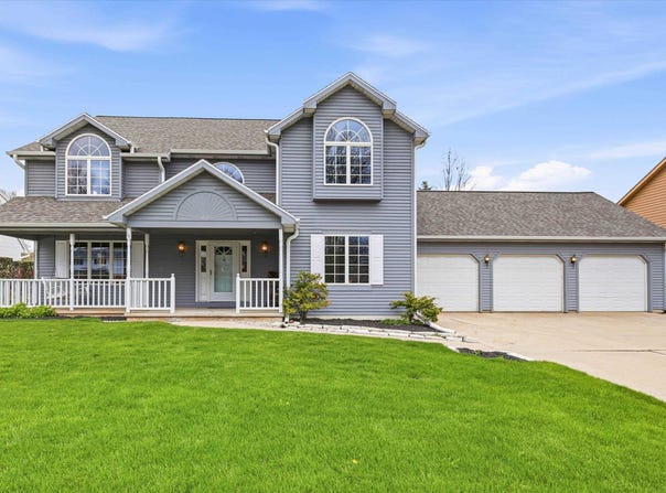 1138 E CAPITOL Drive, APPLETON, WI 54911-1439
