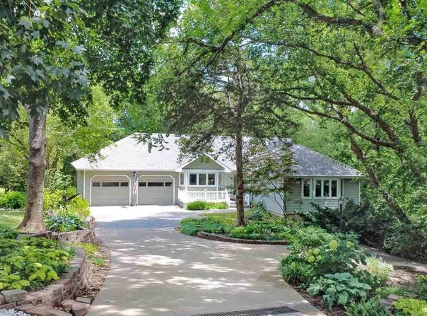 3016 Tamarak Drive, Manhattan, KS 66503