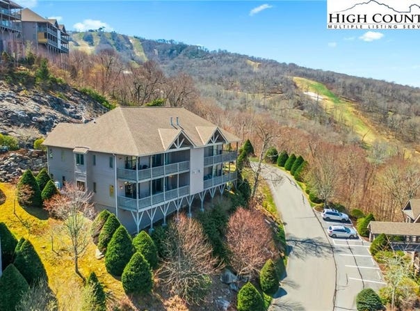 228 Pleasant View, Sugar Mountain, NC 28604