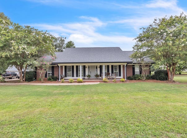 240 Greenland Rd, Starkville, MS 39759