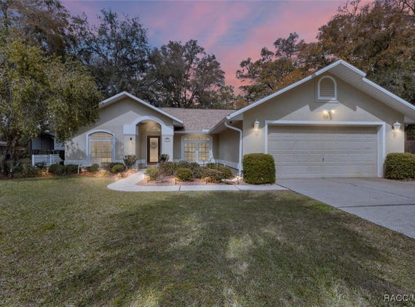 9249 W Marquette Lane, Crystal River, FL 34428