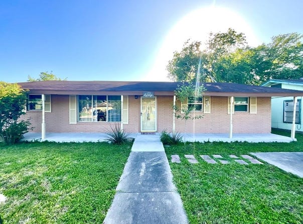 2610 Quarterhorse, Beeville, TX 78102