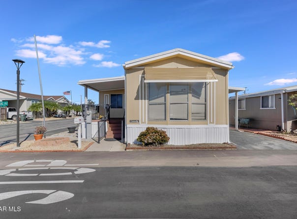 2117 Cardinal Avenue, Oxnard, CA 93033
