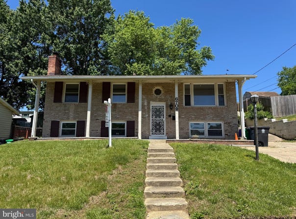 6708 CALMOS STREET, CAPITOL HEIGHTS, MD 20743