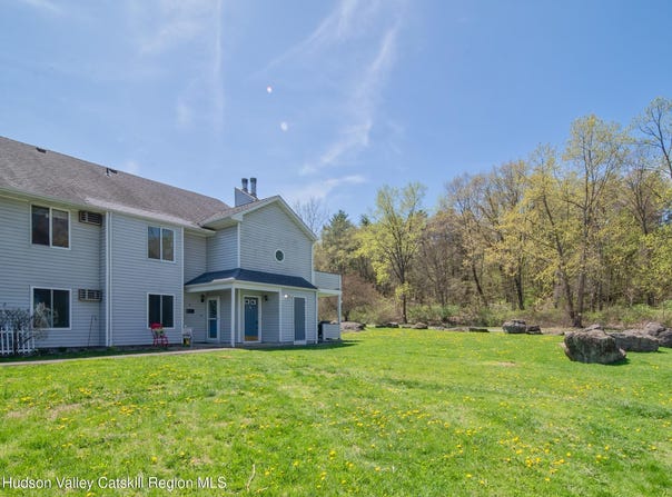 9 Rock Maple Road, Saugerties, NY 12477