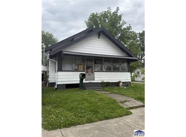 311 S Section, Sullivan, IN 47882