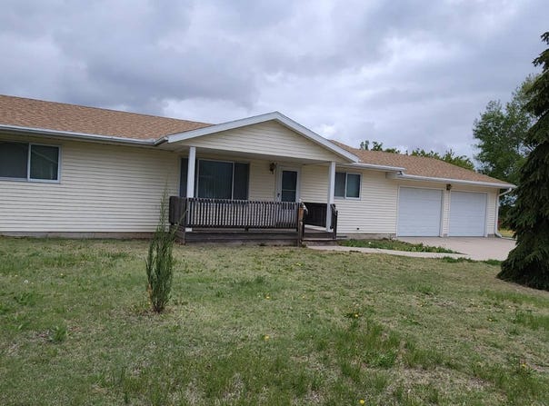 701  Sun Ave, Norton, KS 67654