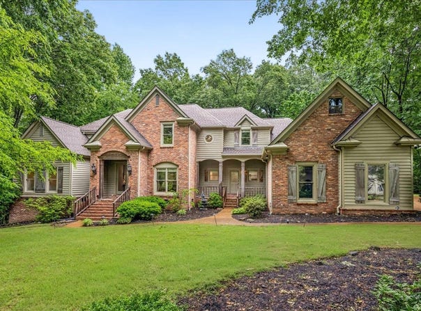 7860 CHAPEL RIDGE Dr, Memphis, TN 38016