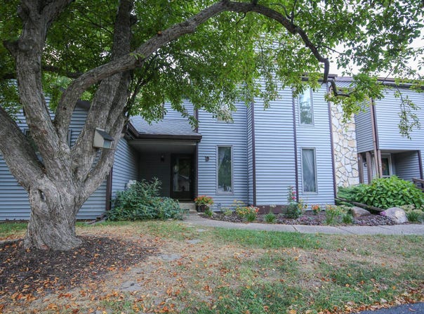209 Fox Trot, DIXON, IL 61021
