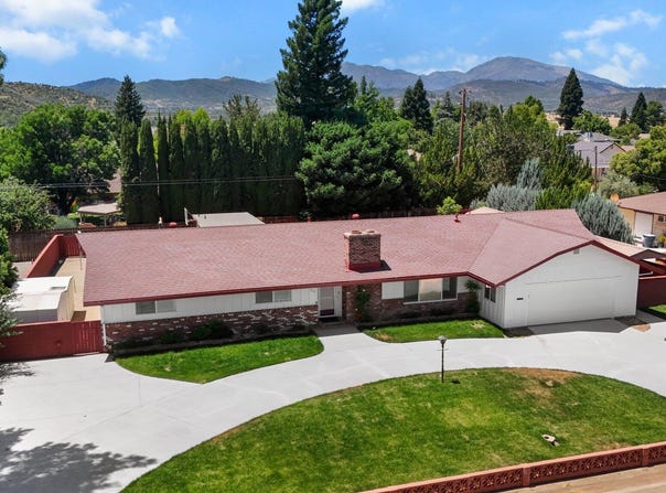 910 Hallmark Drive, Redding, CA 96001