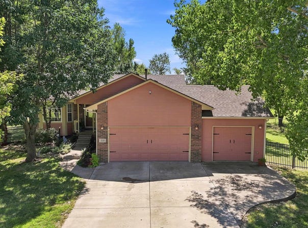2245 E 84th St S, Haysville, KS 67060