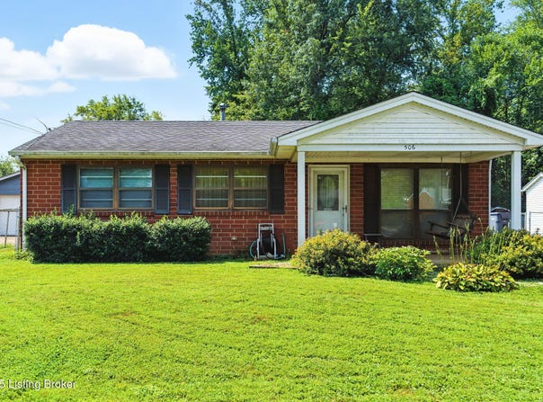 506 Glengarry Dr, Fairdale, KY 40118