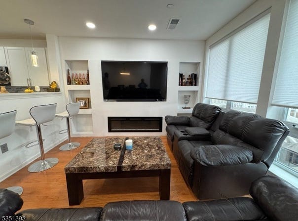 368 Rector St Unit 512, Perth Amboy City, NJ 08861-4288