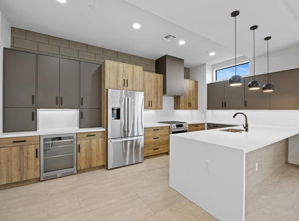 377 E Windsor Avenue, Phoenix, AZ 85004