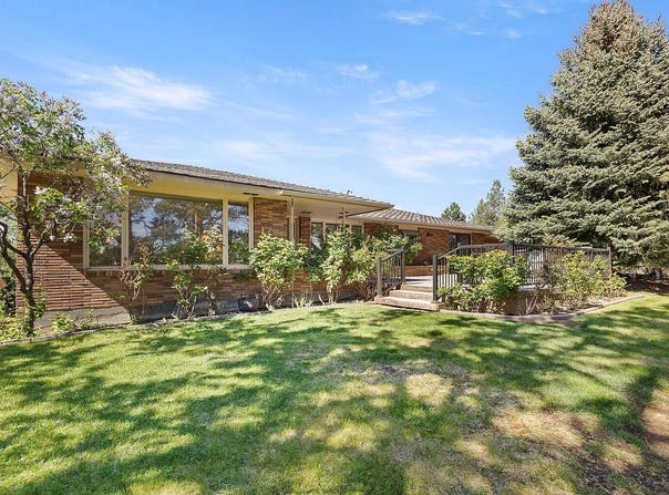 1550 SW Quartz Avenue, Redmond, OR 97756