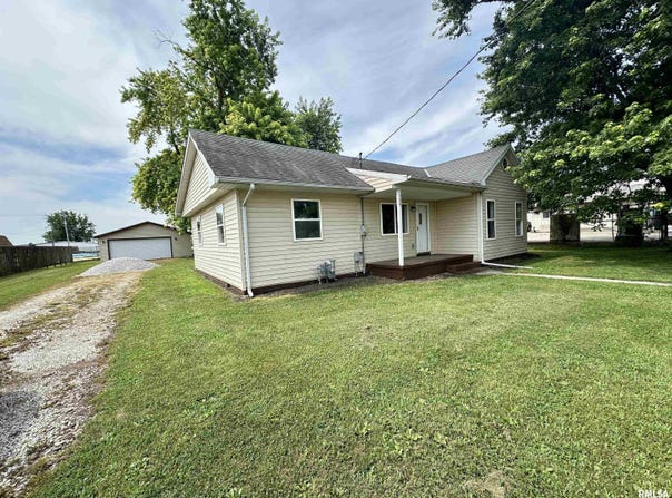 308 E 1ST Street, Deer Creek, IL 61733