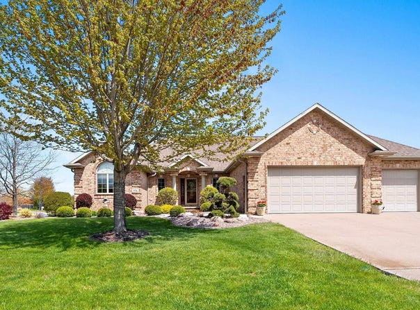 976 SPRINGFIELD Drive, DE PERE, WI 54115