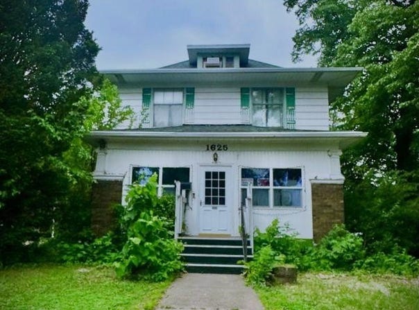 1625 Grandview Blvd, Sioux City, IA 51103