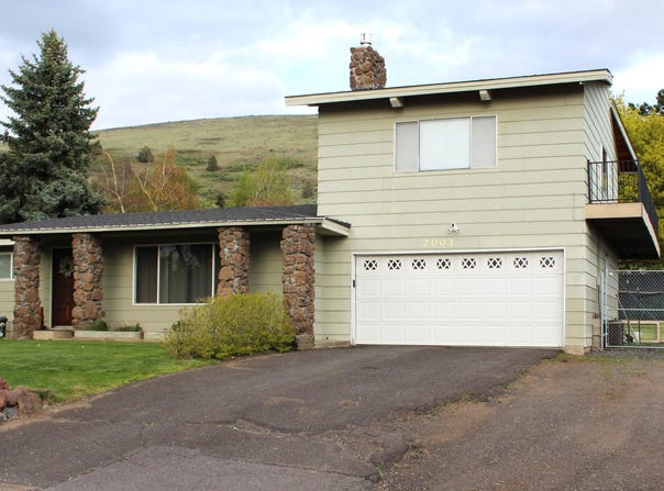 2003 Carlson Drive, Klamath Falls, OR 97603
