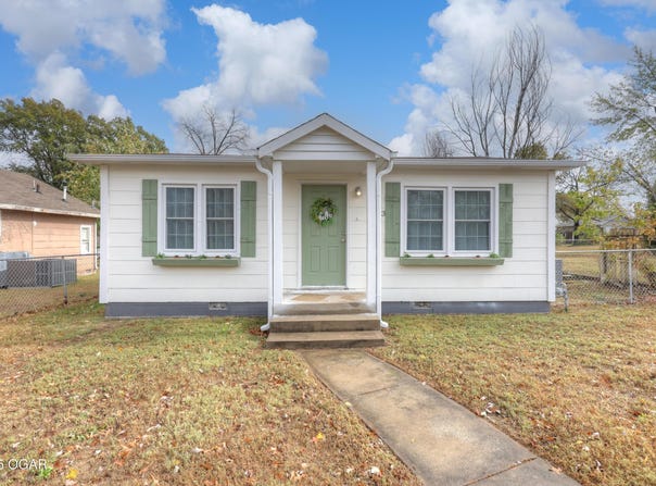 1713 Indiana Avenue, Joplin, MO 64804
