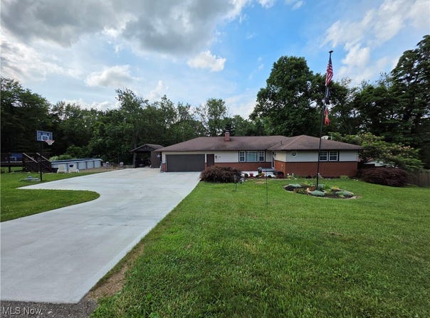 223 46th Street SW, Canton, OH 44706