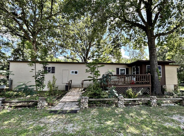 58 Spinwheel Lane, Blue Eye, MO 65611
