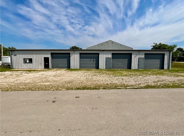 3690 Kaiser Industrial Drive, Kaiser, MO 65047