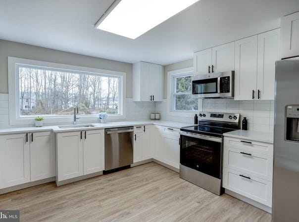 2502 RANCOCAS ROAD, BURLINGTON, NJ 08016