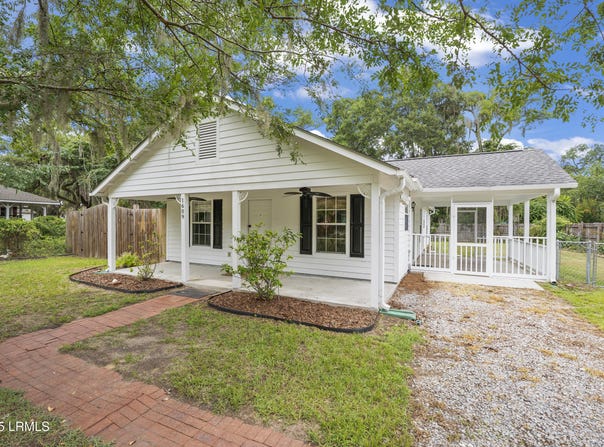 1609 Madrid Avenue, Port Royal, SC 29935