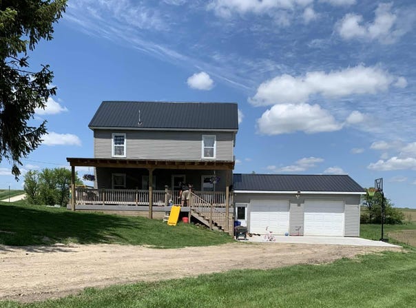 1461 Bakkum Road, Waukon, IA 52172