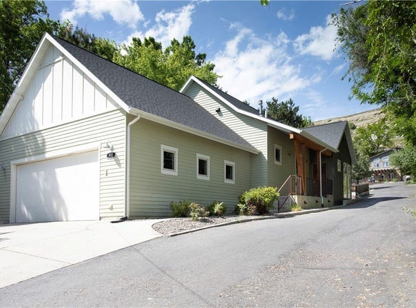 413 Rimrock Road, Billings, MT 59102
