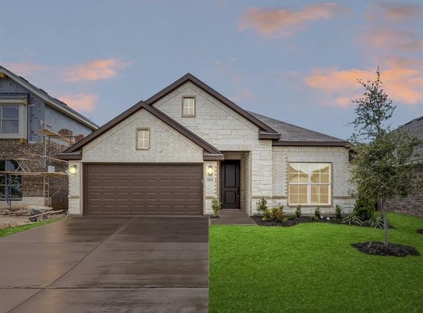 1153 Avery, Granbury, TX 76049