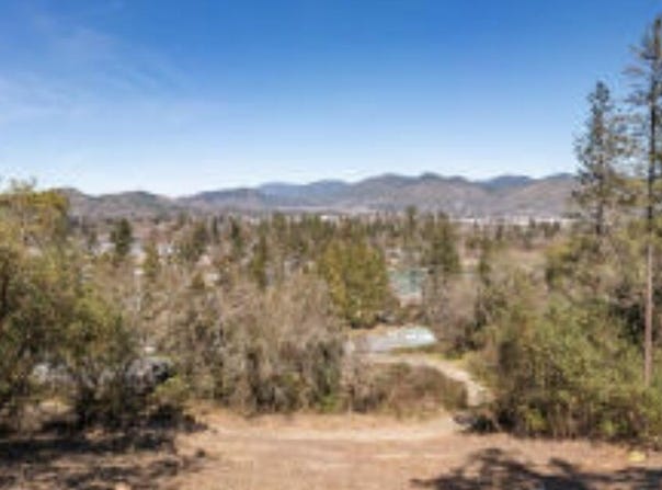 1626 Poplar Drive, Grants Pass, OR 97527
