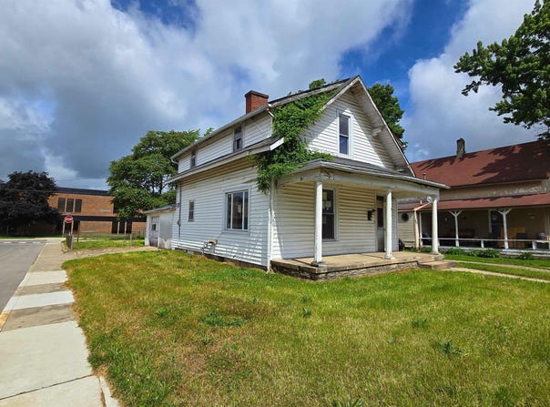 310 S Pleasant Street, Edinburgh, IN 46124-1357
