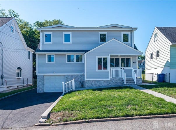 5 Alvin Court, Menlo Park Terrace, NJ 08840