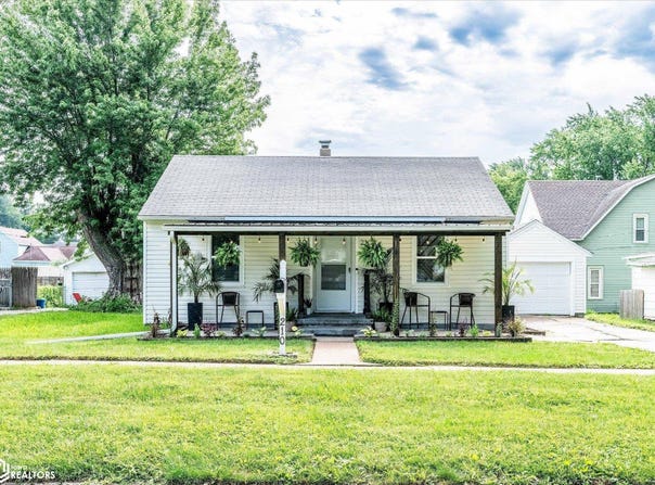 210 N Maple Avenue, Logan, IA 51546
