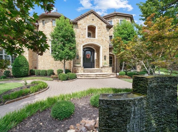 1908 Point De Vue Drive, Flower Mound, TX 75022