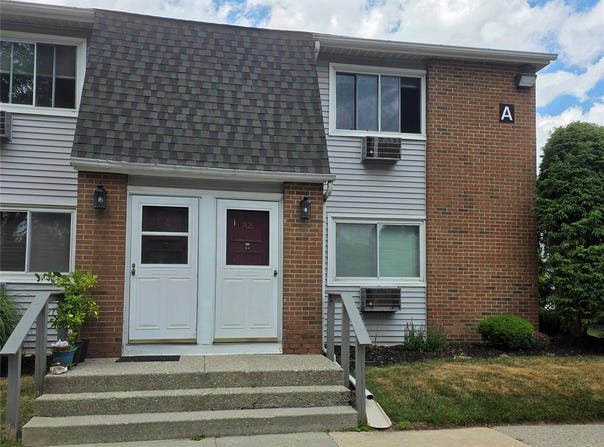 2740 South Road, Poughkeepsie, NY 12601