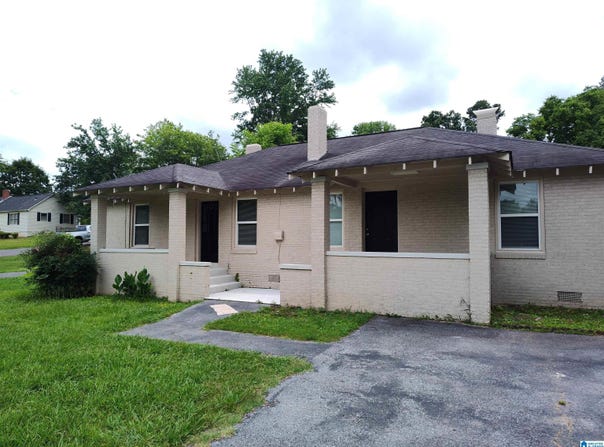 913 W PARK STREET, SYLACAUGA, AL 35150