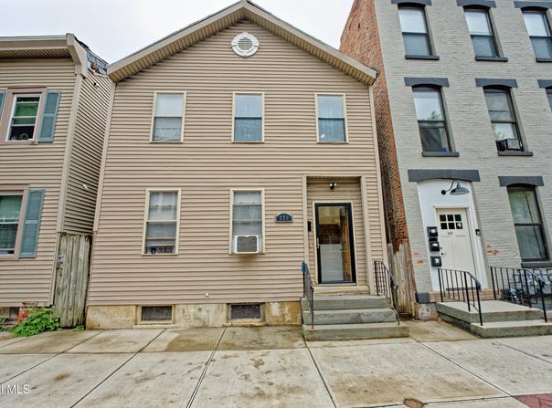 338 4th Street, Troy, NY 12180