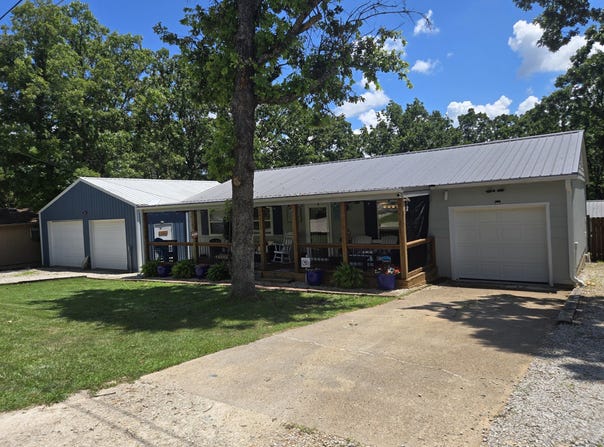 24111 Graybridge E, Pittsburg, MO 65724