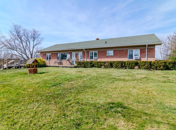 157 Oakland Road, Mt. Olivet, KY 41064