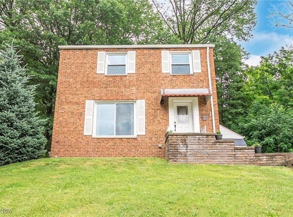 24690 Hawthorne Drive, Euclid, OH 44117