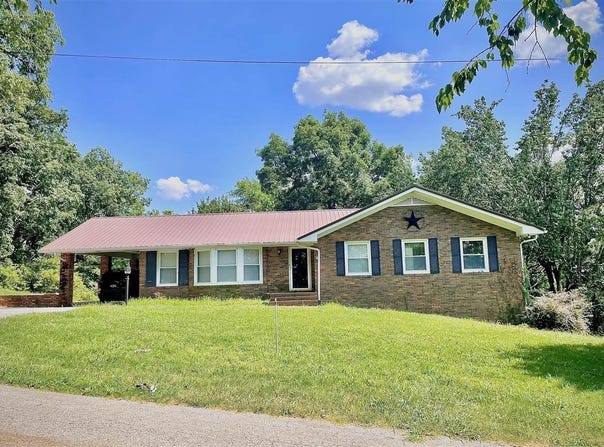 208 E 10th Street, Russellville, KY 42276