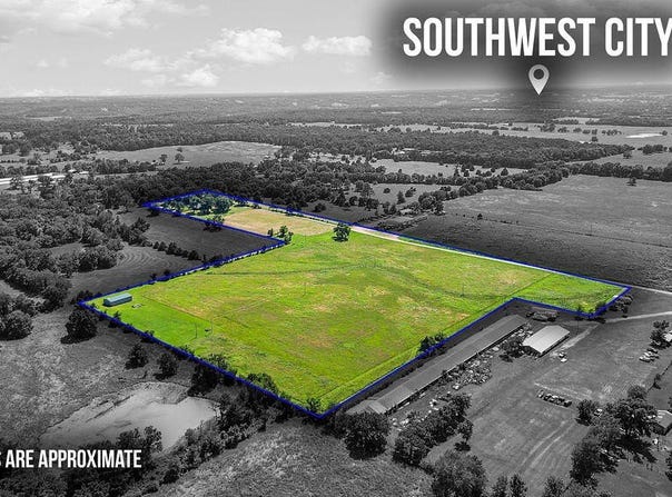 345 Fort Lane, Southwest City, MO 64863