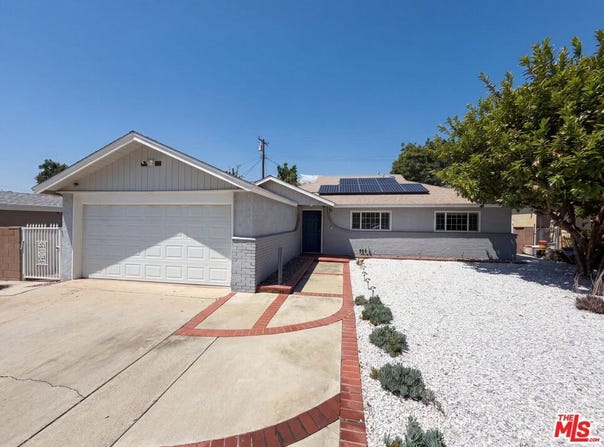 1007 E Citrus Edge St, Azusa, CA 91702