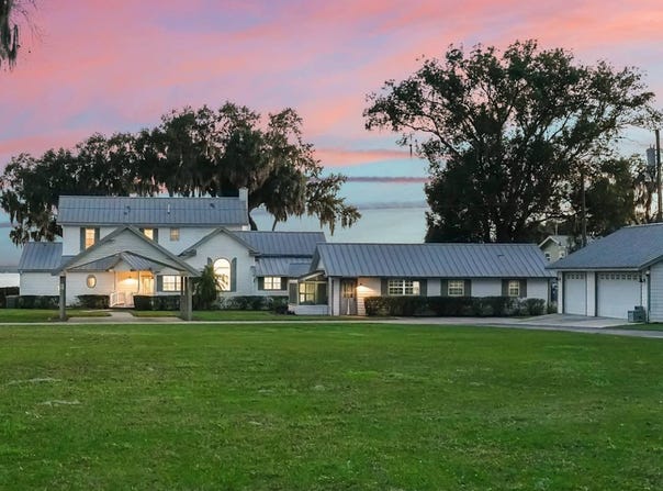 12730 E Hwy 25, Ocklawaha, FL 32179