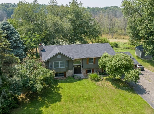 3330 Jewell Road, Howell, MI 48843